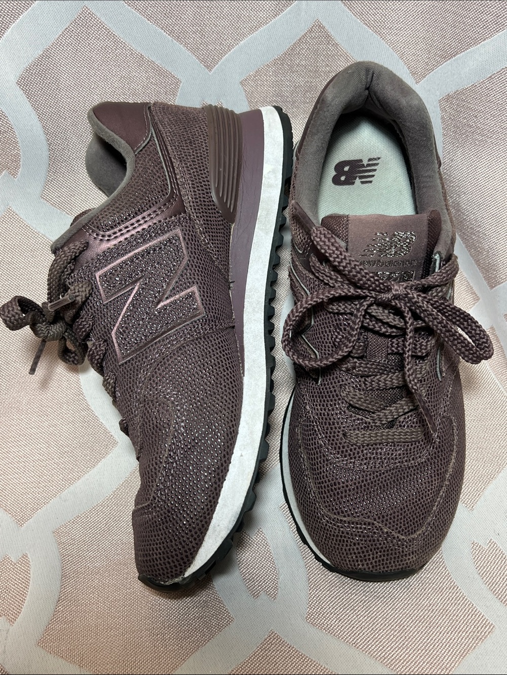 New Balance Women’s Dark Purple w/sparkle Athletic Sneakers 8Wide